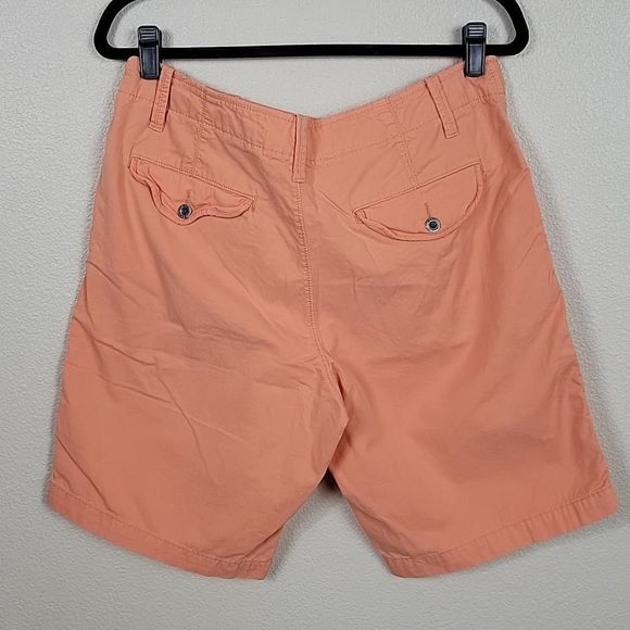 Gap Flat Front At-Knee Short, Size 32 - Picture 2 of 5